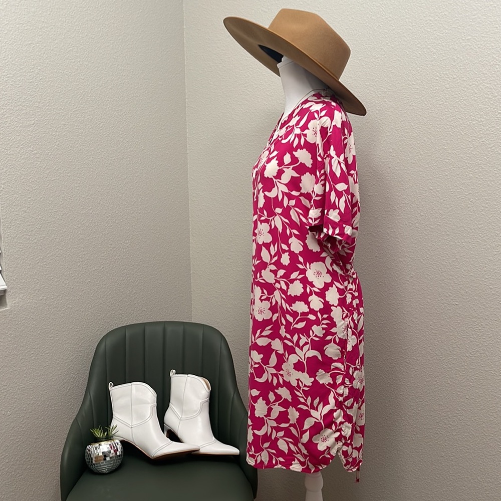 Floral Pink Dress with Pockets - Picture 5 of 13